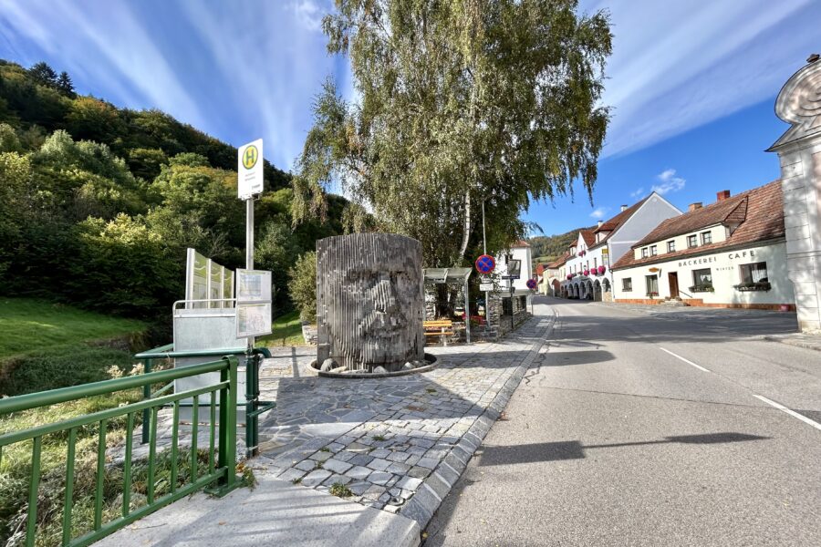 Mühldorf Ort - aussteigen! Foto Veronika Schöll