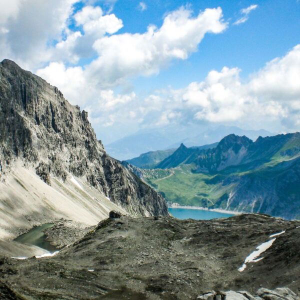 Blick zur (alten) Totalphütte mit Lünersee, links der Seekopf. Foto: Norman und Lisa