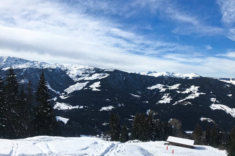 Blick von der Alpenrosenhütte Richtung Westen. Foto: David Kurz