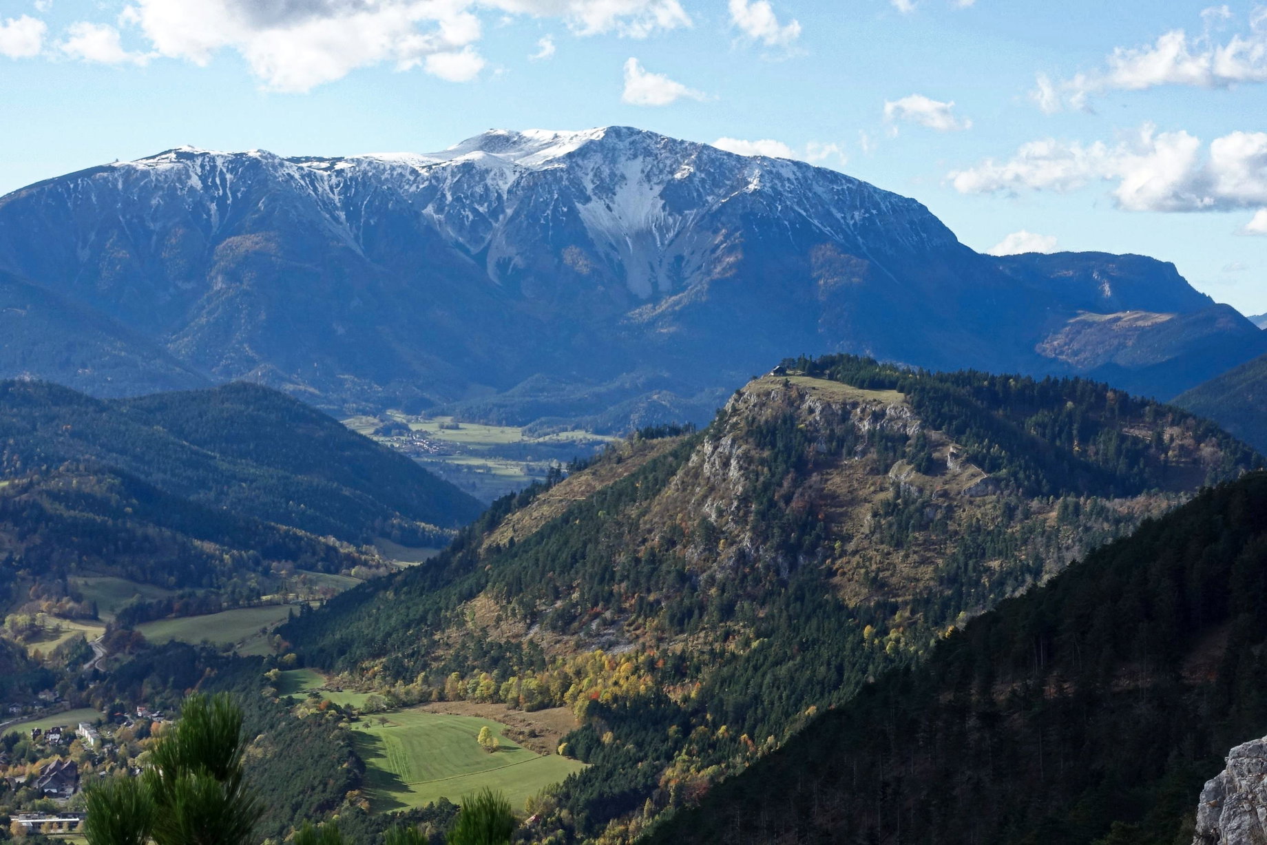 Geländ und Schneeberg. Foto: Gerold Petritsch