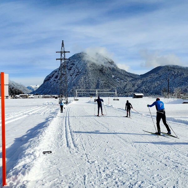 Loipeneinstieg in Leutasch. Foto: Simon Widy