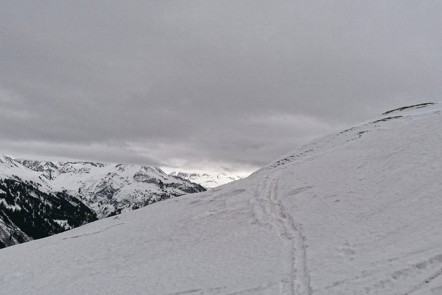 An der Hochalpe kommen wir der Wolkendecke immer näher... Foto: Norman und Lisa