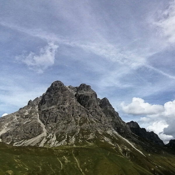 Blick auf Widderstein mit Widdersteinmähder. Foto: Norman und Lisa
