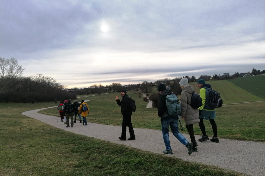 dunya - Wandern und Plaudern. Foto: Sarah Pallauf