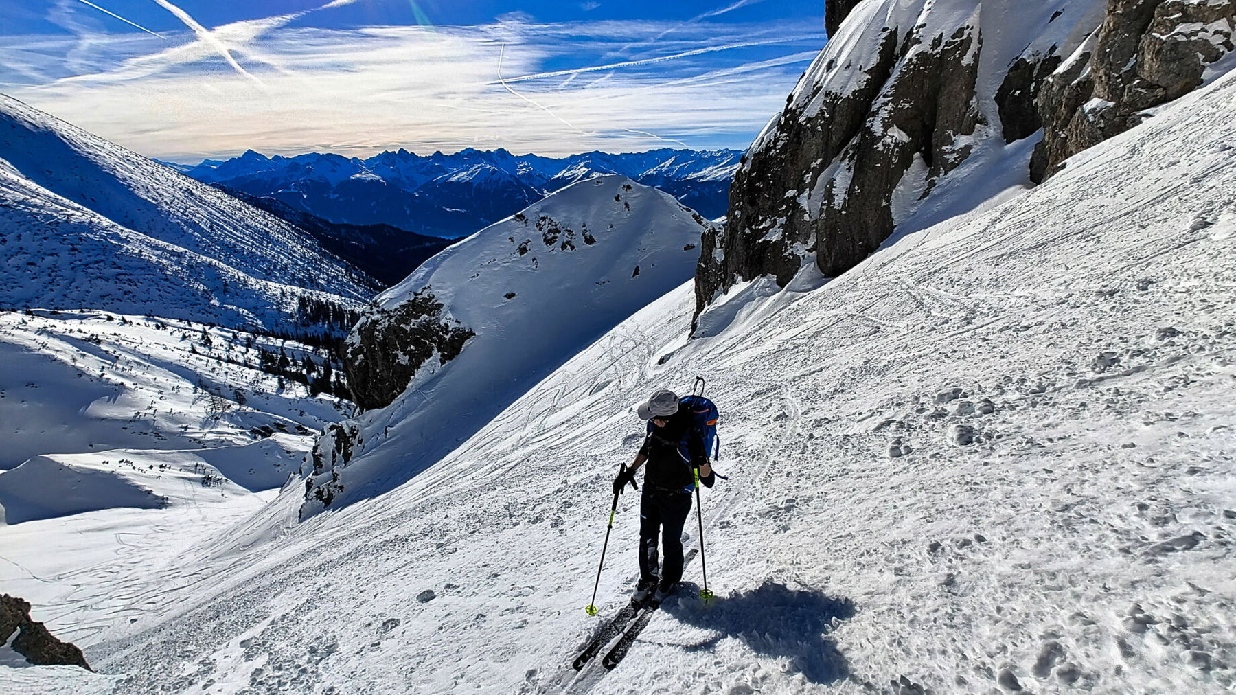 Aufstieg mit Panorama zur Eppzirler Scharte. Foto: Simon Widy