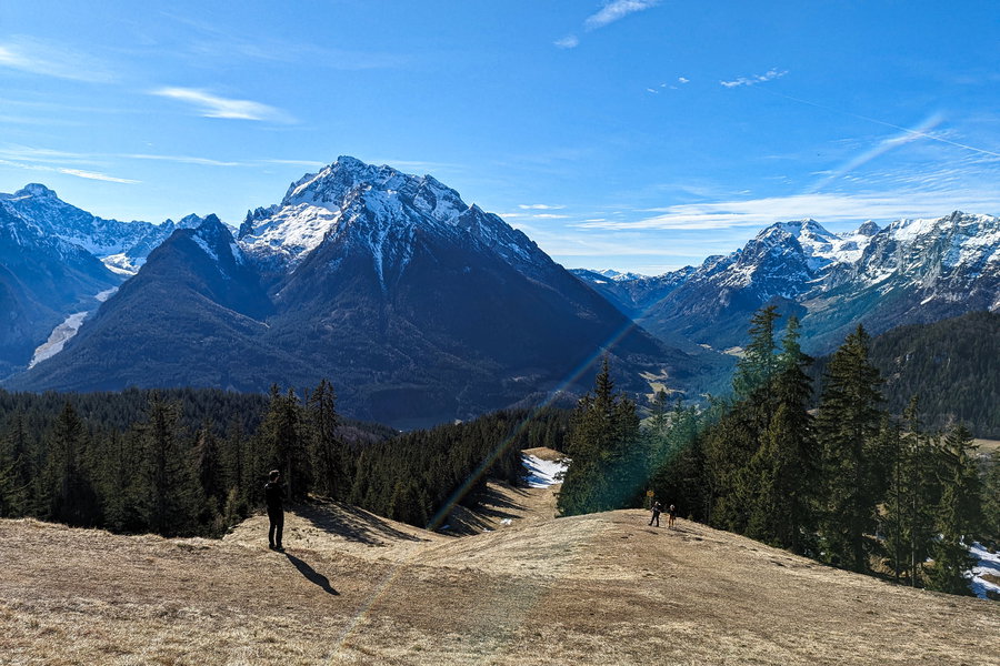 Der Schnellabstieg über die Piste. Foto: Maresa Brandner