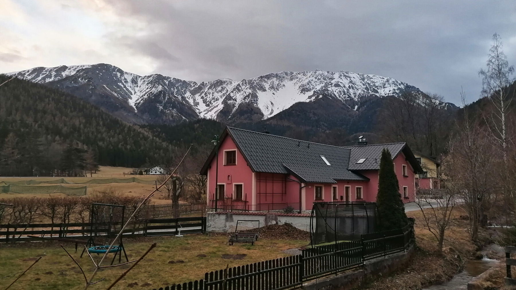 Ein Blick zurück – Gute Nacht, Schneeberg! Foto: Sarah Pallauf