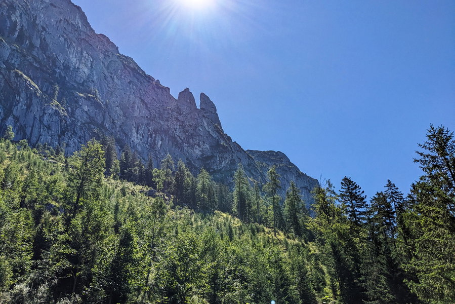 Ein Blick zurück auf einen Teil der Gaiswand, heute von uns überschritten. Foto: Thomas Obermair