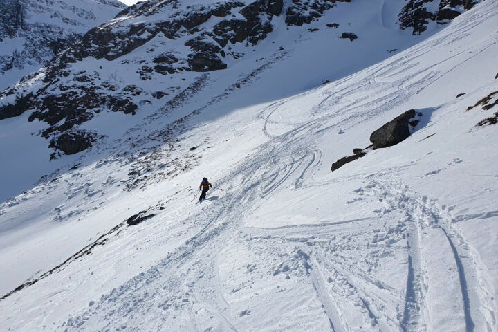 Guten Schnee finden und den Steinen ausweichen lautete hier die Devise. Fotos: Niklas, POW AT