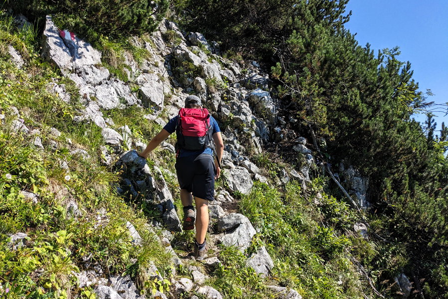 Die steilste Stelle im Aufstieg ist hier abgelichtet. Für bergerfahrene Menschen ist der Weg problemlos zu meistern! Foto: Thomas Obermair