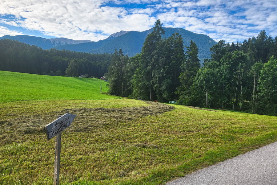“Blick zur Zellerhütte”, spricht das Schild. Foto: Anna, POW AT.