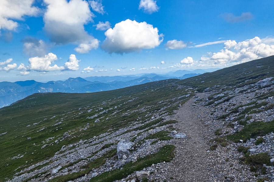 Jetzt ist der Weg wieder sehr “flowig”. So macht Wandern Spaß! Foto: Anna, POW AT