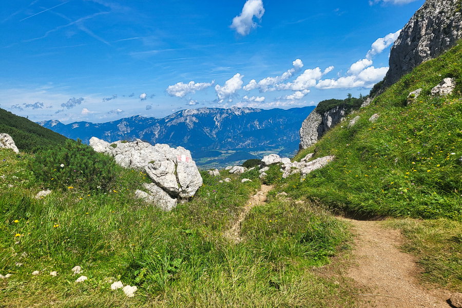 Vom Rote Wand Sattel geht es weiter bergab zur Dümler Hütte. Foto: Anna, POW AT