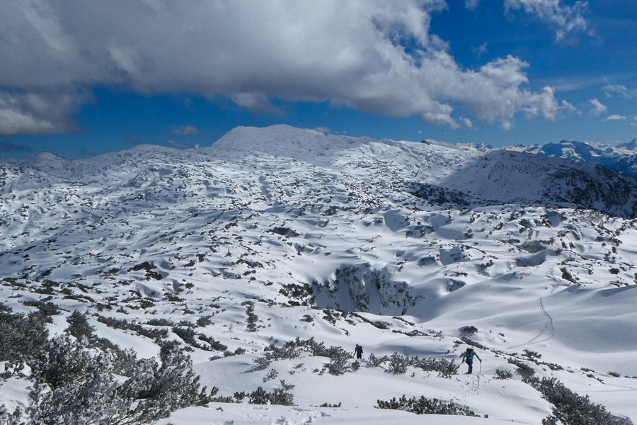 Blick vom Mitterberg zurück zum Berchtesgadener Hochthron (Wer findet die verspielte Spur?) Foto: Karl Plohovic