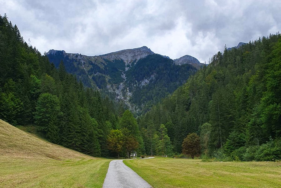 Durch den Karlgraben. Foto: S.H.