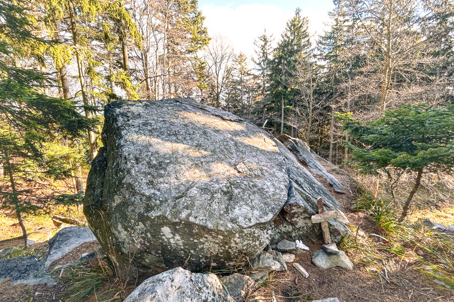 Ein Abstecher zum Gipfelfelsen am Wullmenstein. Foto: David Kurz