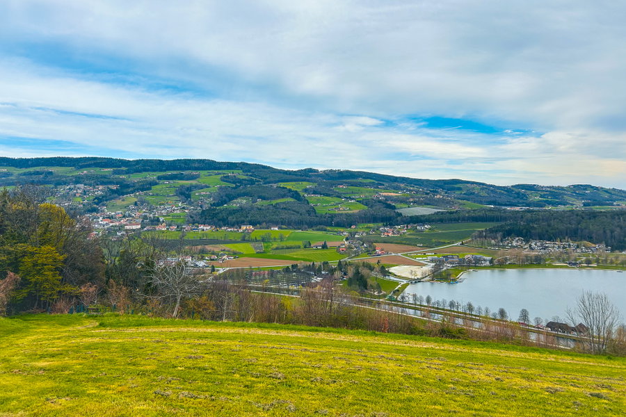 Ausblick auf den Stubenbergsee vom Gasthof Windhaber. Foto: David Kurz