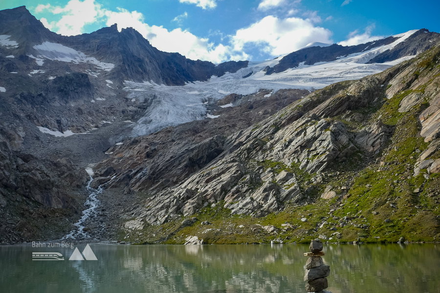 Der Simonysee und das dahinter liegende Simonykees bzw. das, was noch davon übrig ist. Foto: POW AT.
