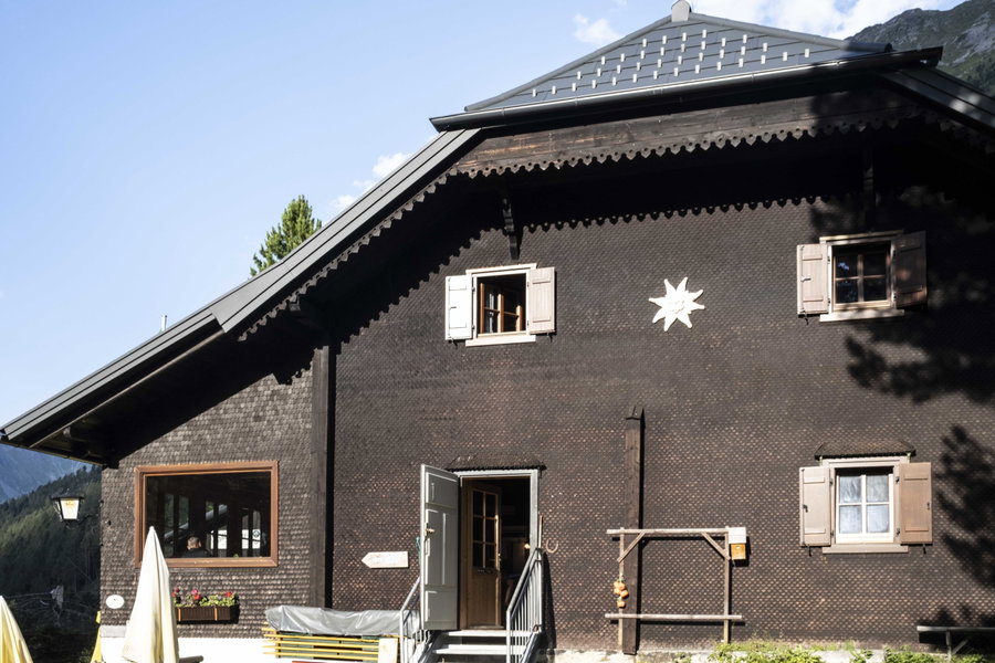 ... der Schutzhütte. Foto: Birgit Reiter