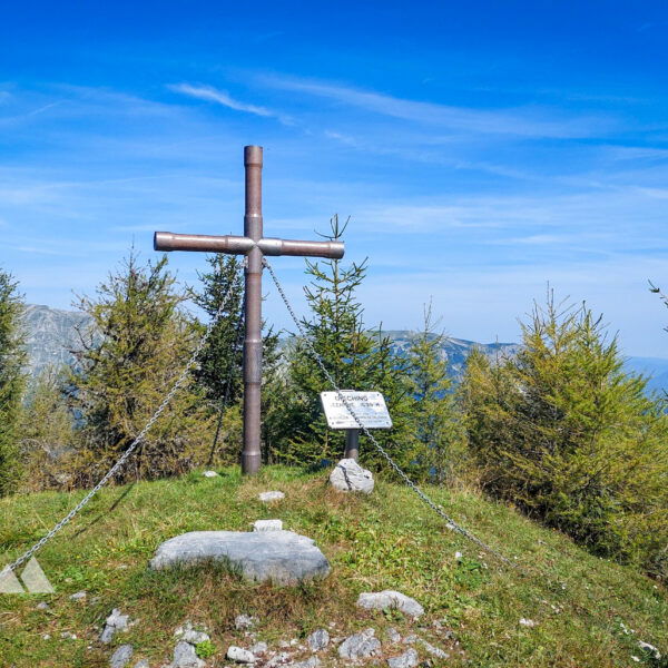 Gipfelkreuz Oisching 1.699 Meter. Foto: Alice Frischherz