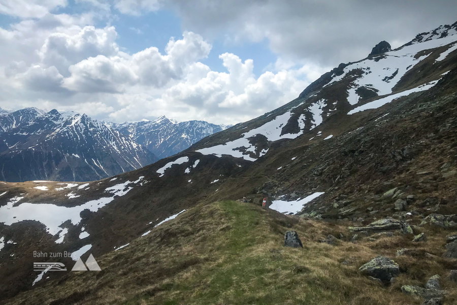 Blick zurück kurz vor dem Rifflkreuz, dem höchsten Punkt der Tour. Foto: David Kurz
