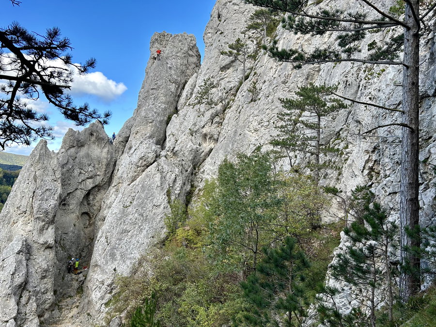 Klettern, Peilsteinwände. Foto Veronika Schöll