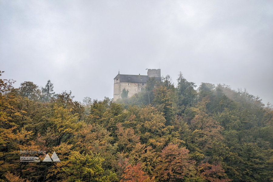 Blick vom Jungfernsprung auf die Burgruine Gösting. Foto: Anna, POW AT