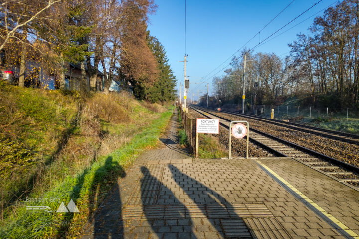 Start am Bahnhof Bernhardsthal. Fotos: Simon Widy