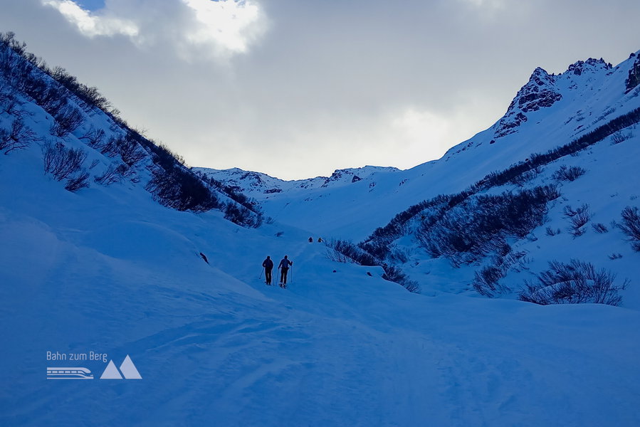 Hinein ins Wintertal. Foto: Norman und Lisa