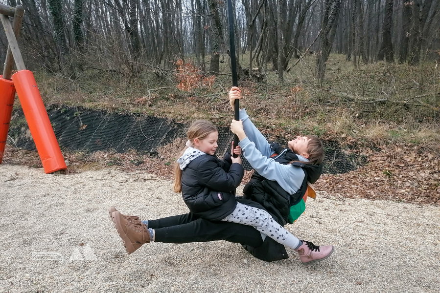 Keine Skiwiese, aber dafür ein Spielplatz! Foto: Sarah Pallauf