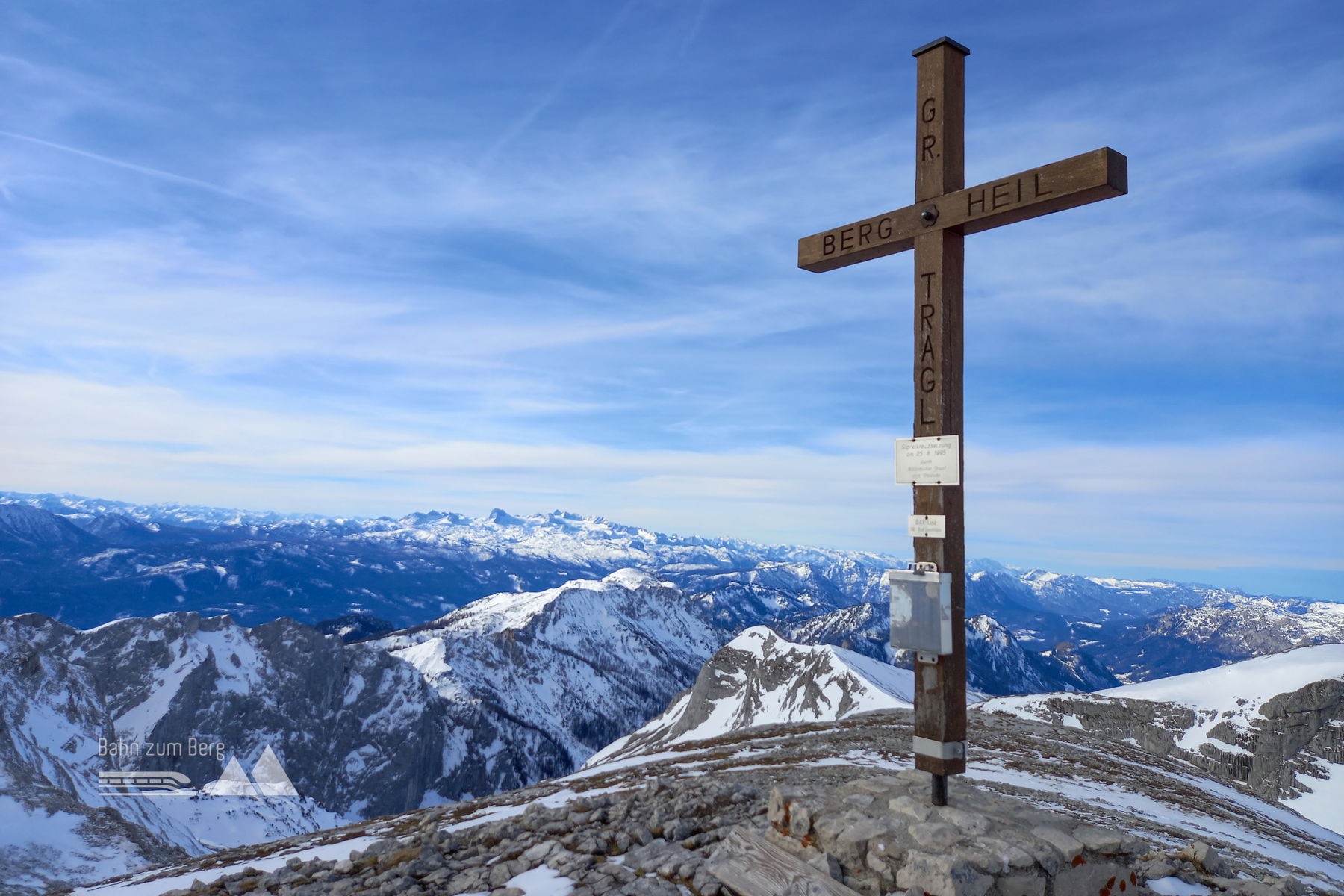 Großes Tragl (2.184 Meter). Dahinter der Dachstein. Foto: Martina Friesenbichler