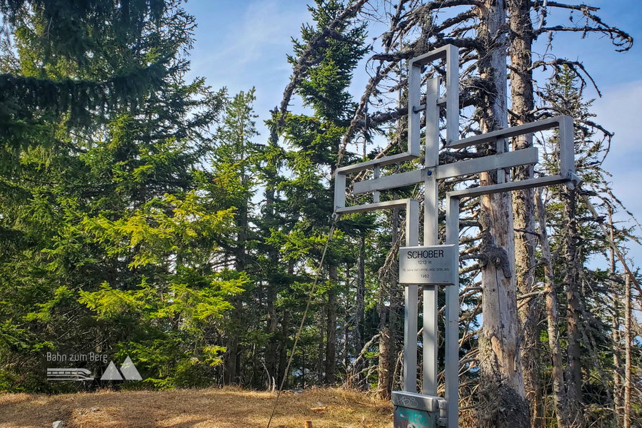 Das Gipfelkreuz am Schober. Foto: Linda Prähauser