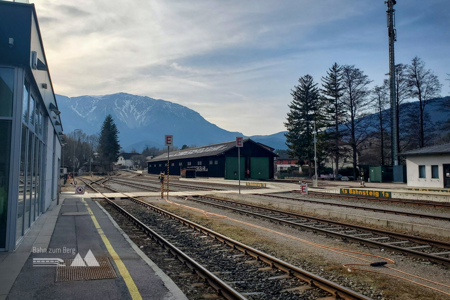 Ein letzter Blick auf den Schneeberg vom Bahnhof Puchberg bevor es wieder nach Wien zurück geht. Foto: Linda Prähauser