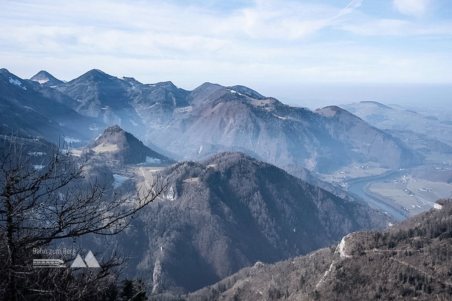 Gipfelpanorama. Foto: Birgit Reiter