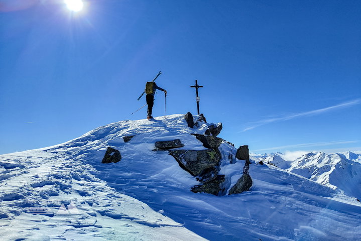 Aufstieg zum Piz Badus. Fotos: Simon Widy