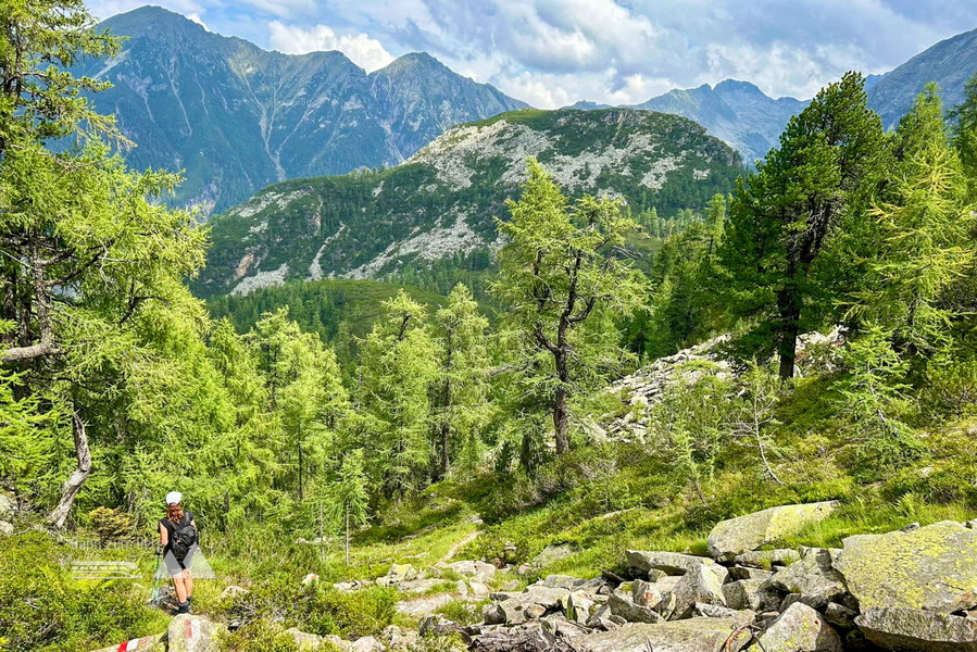 Ins Kötschachtal hinunter wandern. Foto Veronika Schöll