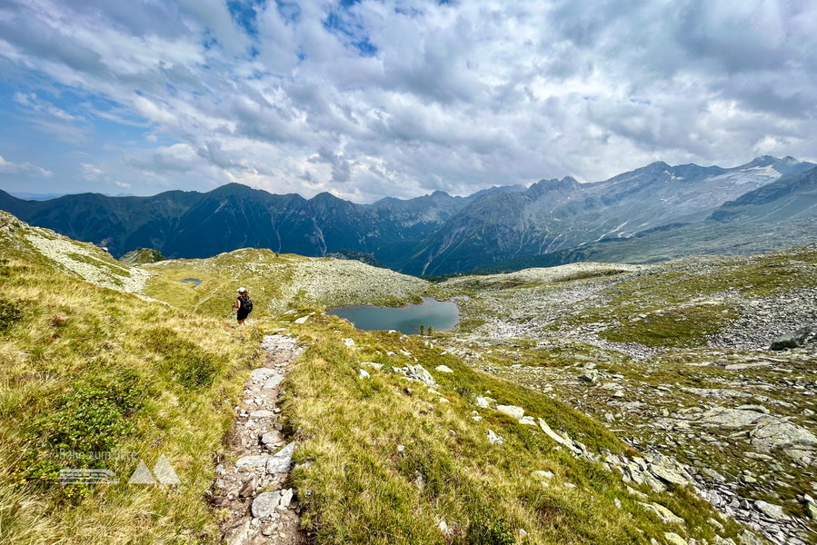 Abstieg zum Windschnursee. Foto Veronika Schöll