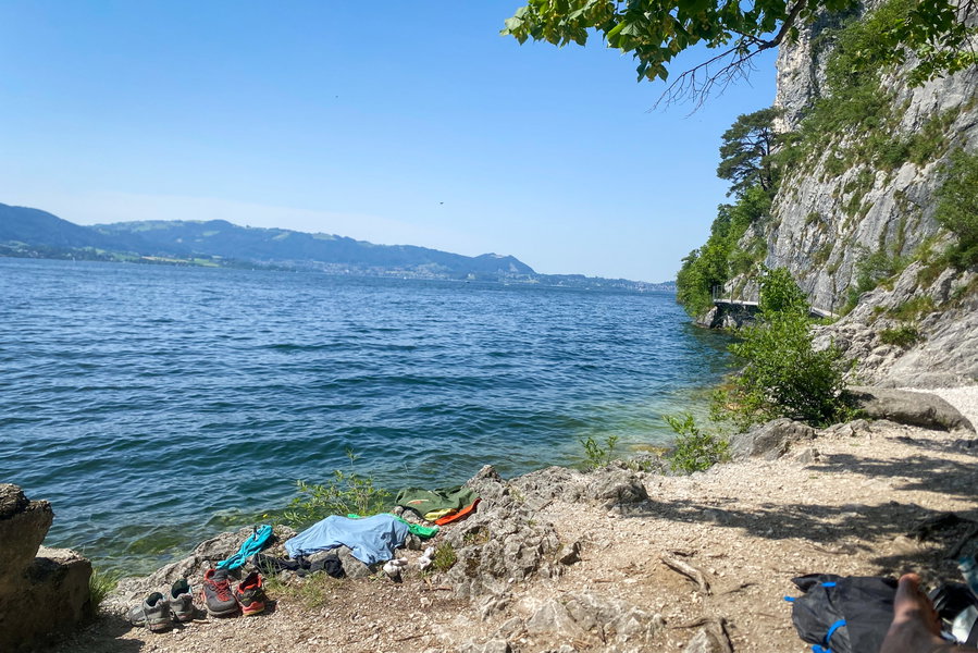 Abkühlung im Traunsee am Miesweg. Foto: Sarah Stainer