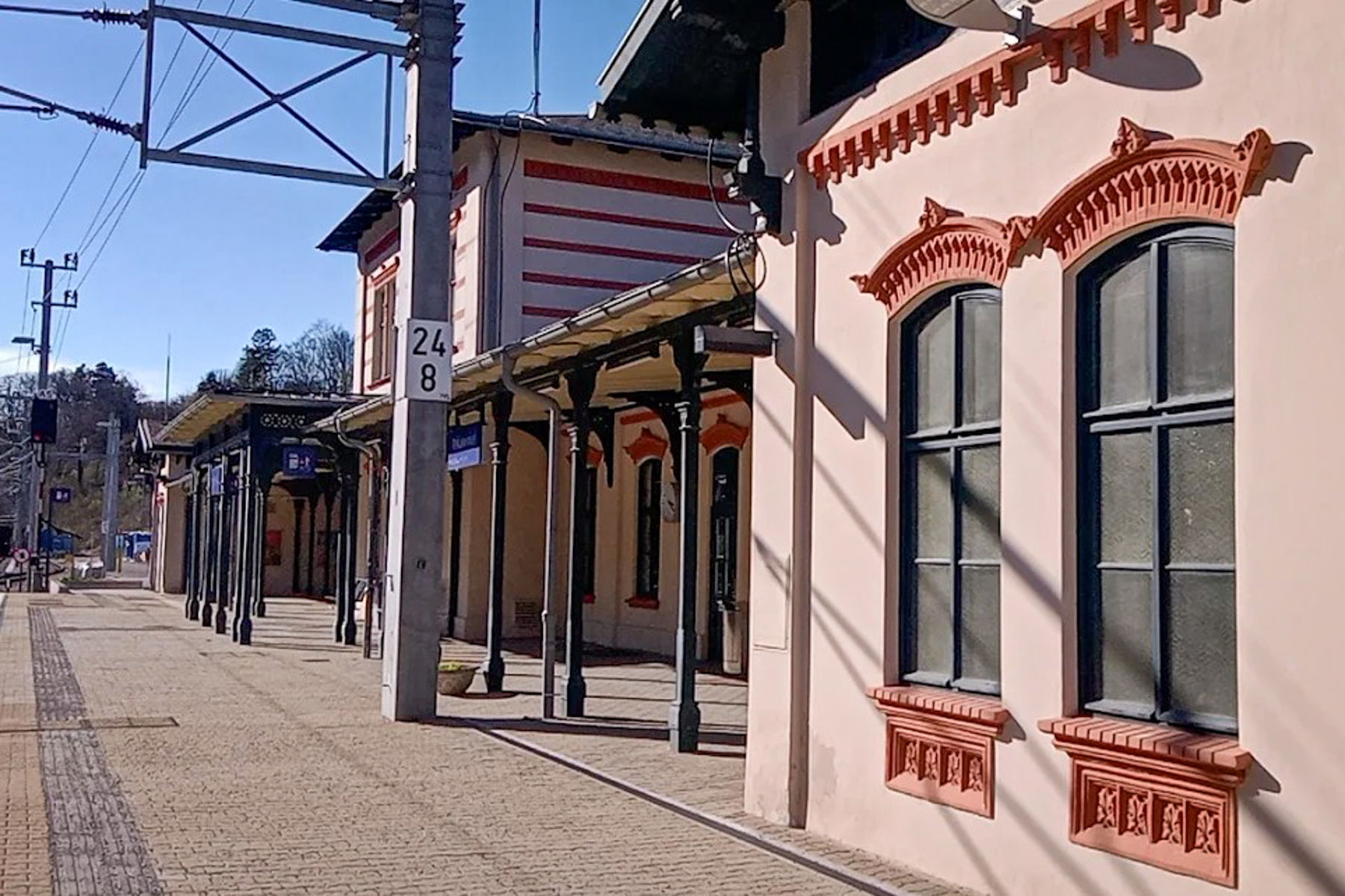 Ankunft beim Bahnhof Rekawinkel. Foto: Alex Hauss