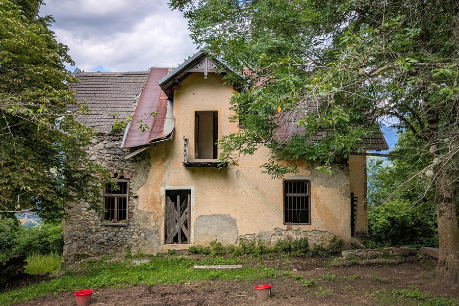 Verfallene Villa nahe Egg. Foto: Martin Heppner