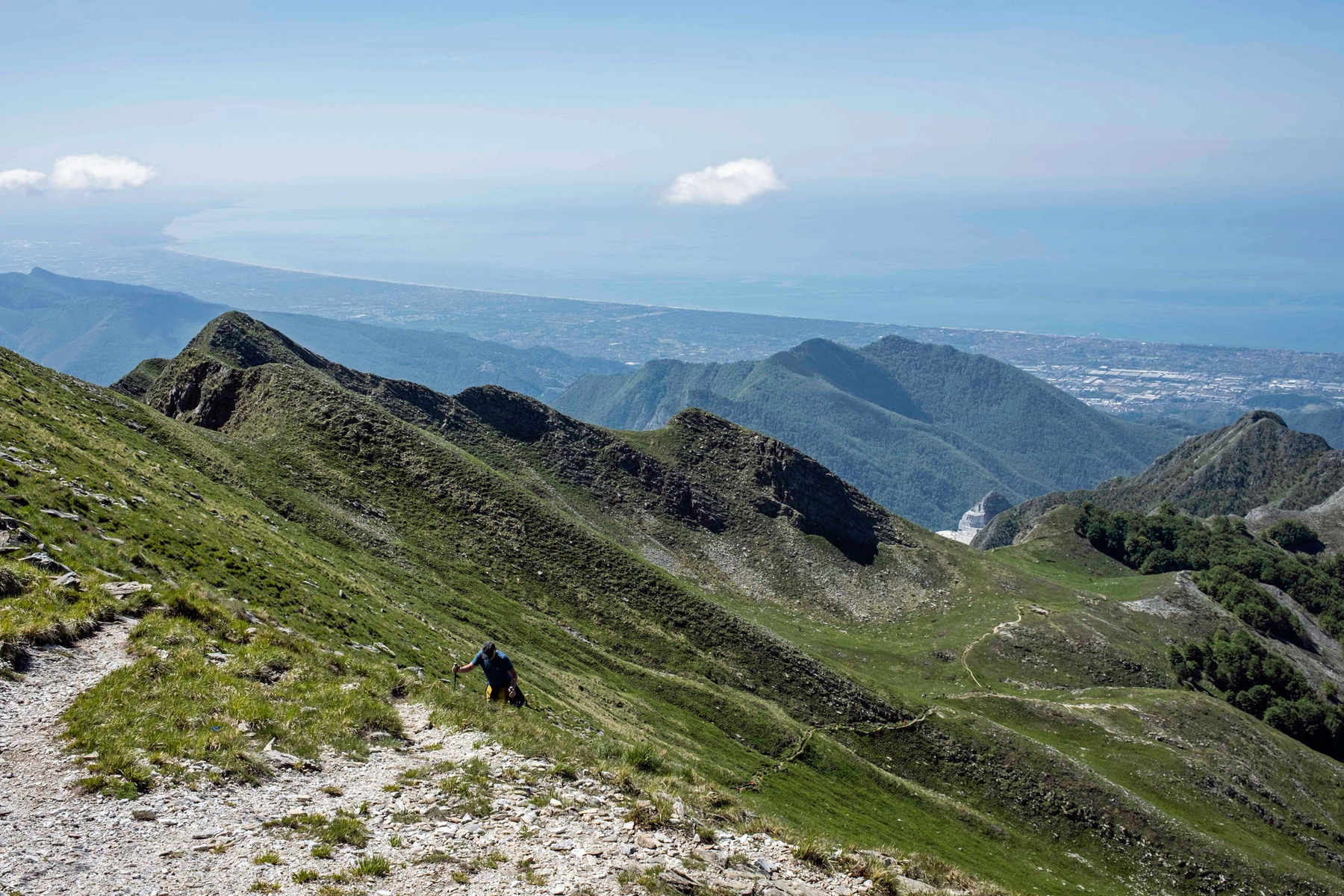 Aufstieg zum Monte Sagro; Die Alpe Apuani haben es in sich – sehr steil und schroff! Fotos: Birgit Reiter