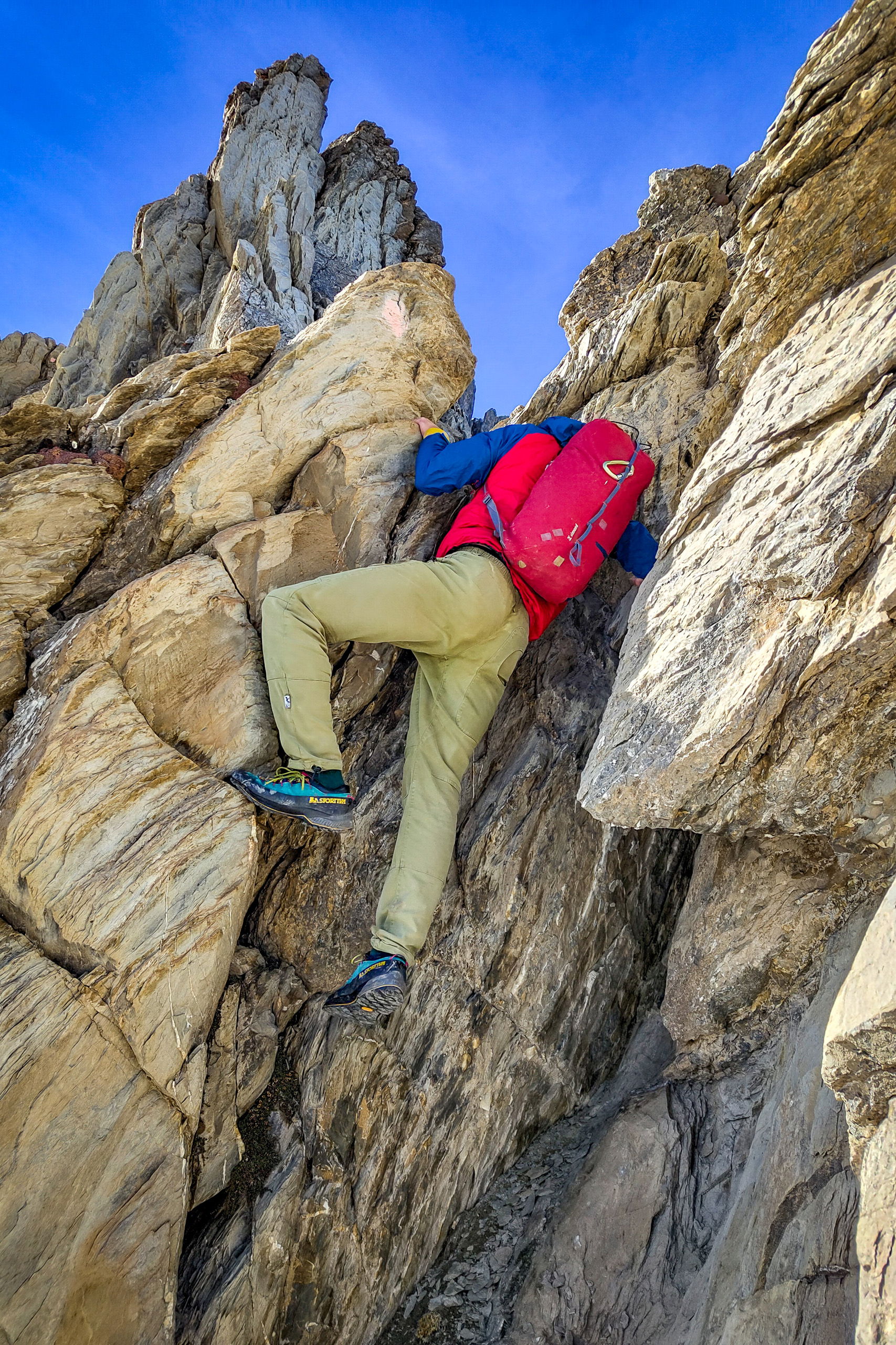Eindrücke vom Ostgrat. Fotos: Simon Widy