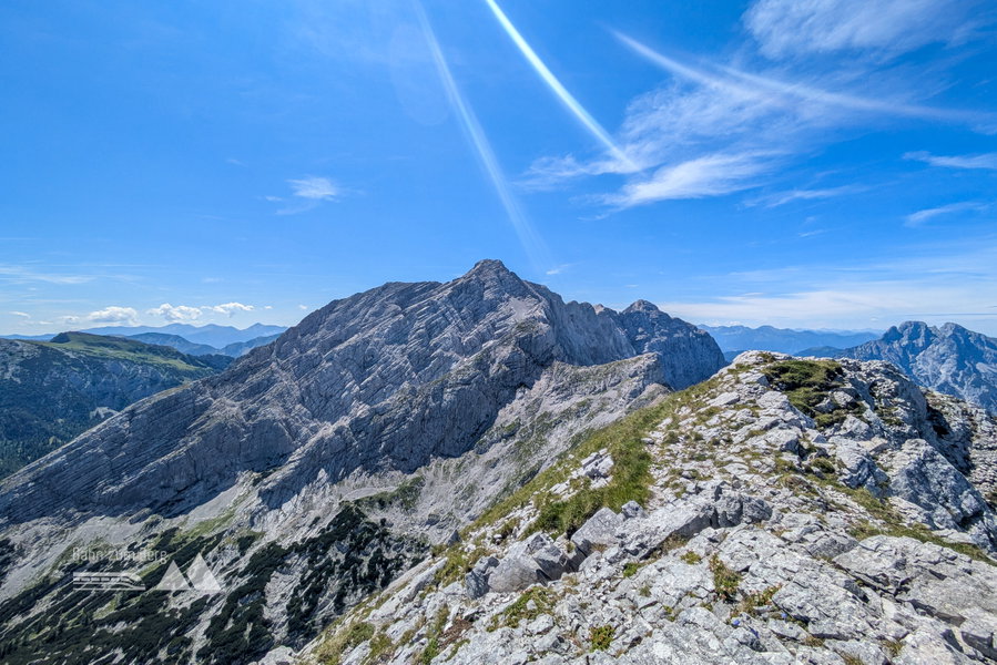 Der Planspitze gegenüber befindet sich das Hochtor, mit 2.369 Metern der Höchste Gipfel im Gesäuse. Foto: Anna, POW AT