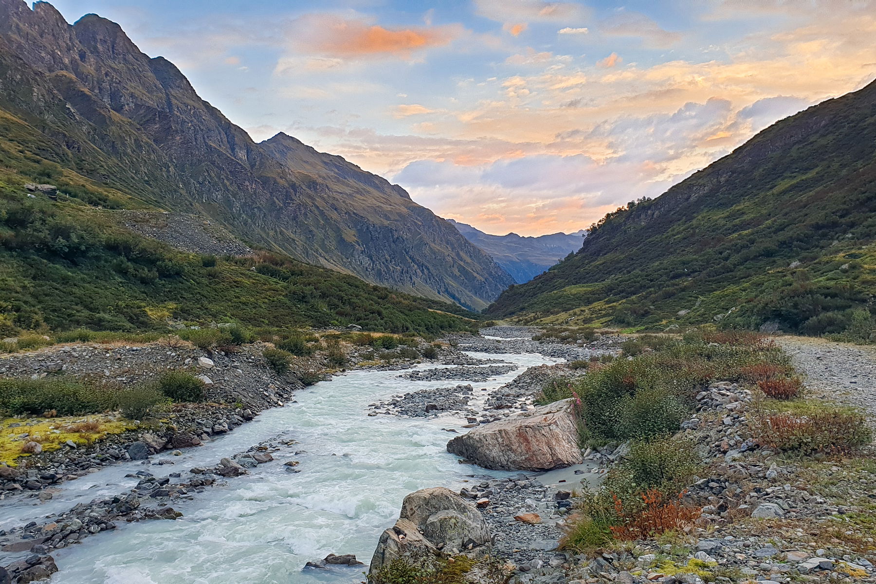 Morgenstimmung auf der Jamtalhütte. Fotos: Markus Büchler