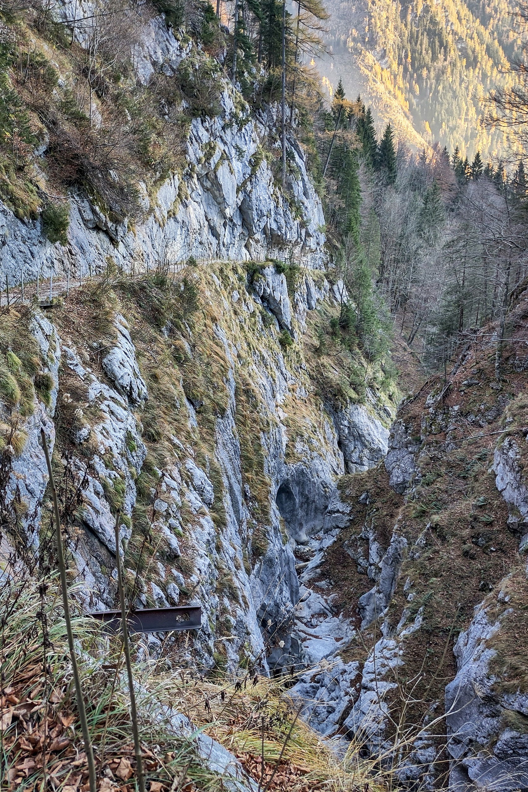 Bei der Brücke – Idylle pur Der Felsenweg - Gerbach. Foto: Karl Plohovich