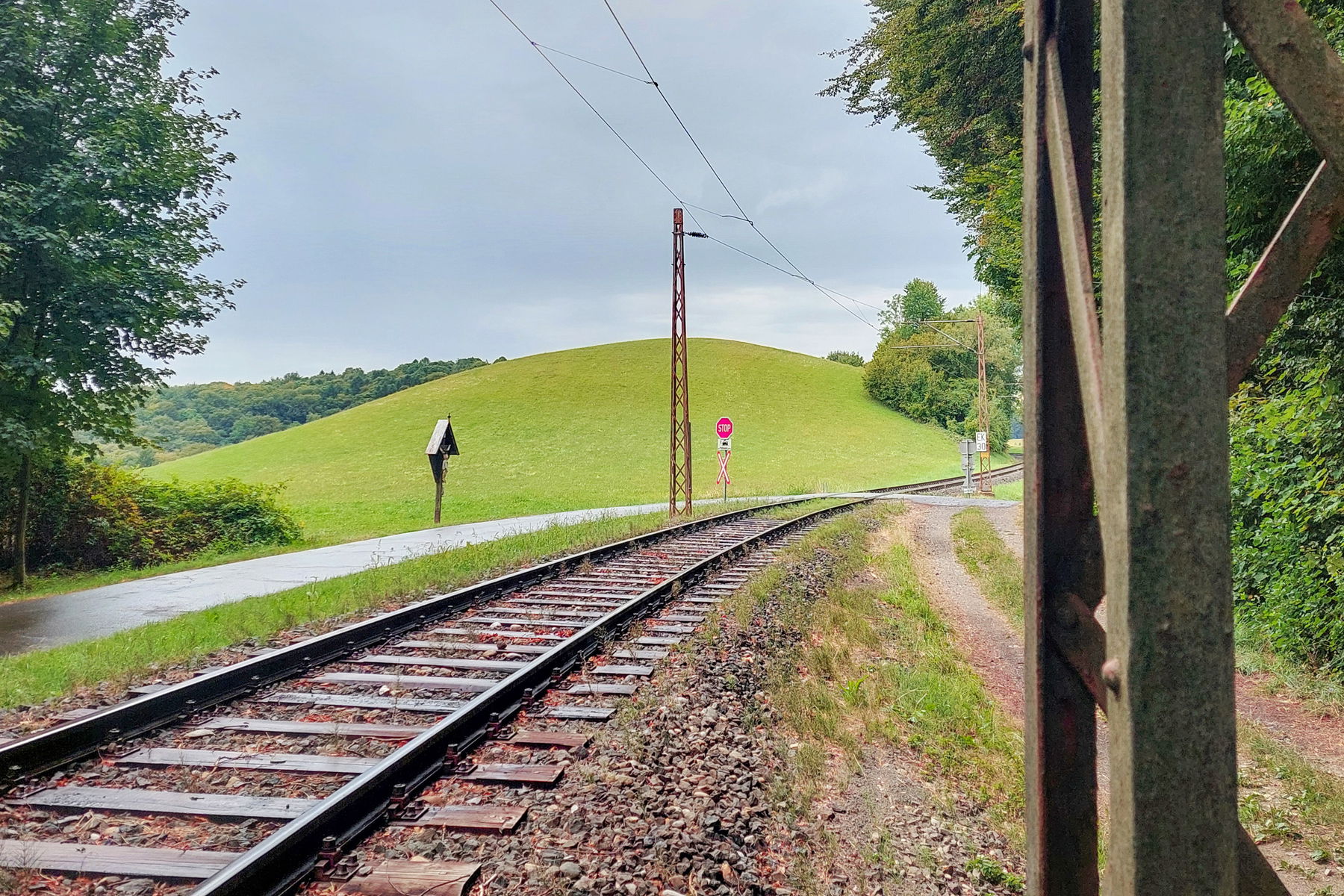 Impressionen entlang des Weges. Fotos: Alice Frischherz