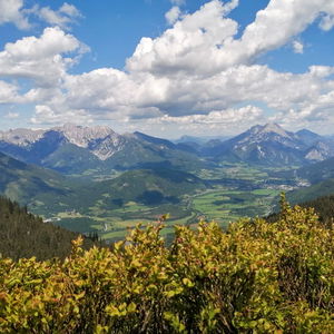 Schöberlsuppe mit Gesäuseblick: ein klassischer Bahnwandertag am Dürrenschöberl