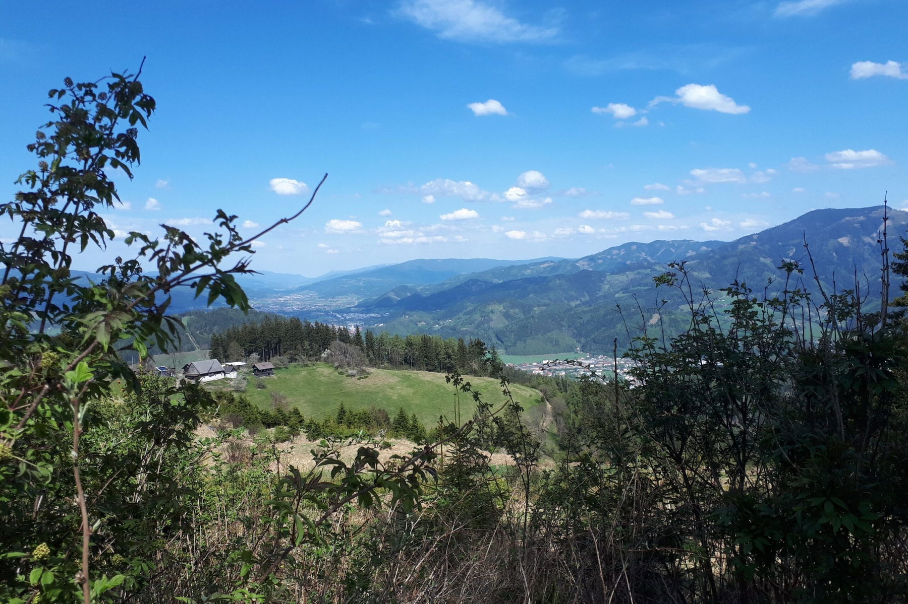 Bruck und Kapfenberg vom Madereck. Foto: Gerold Petritsch