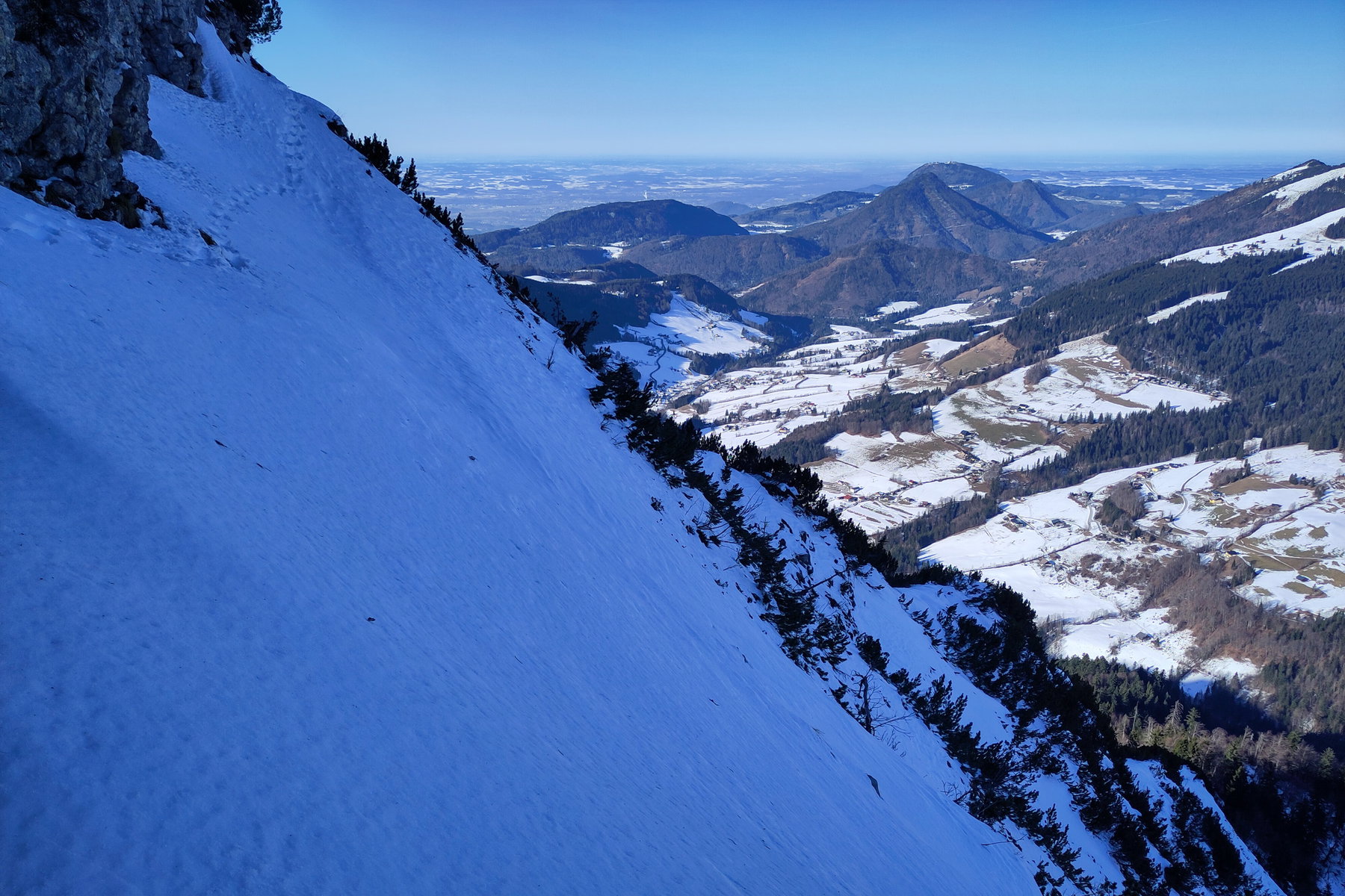 Die N-Seite - Blick in die Gaißau. Foto: Karl Plohovich