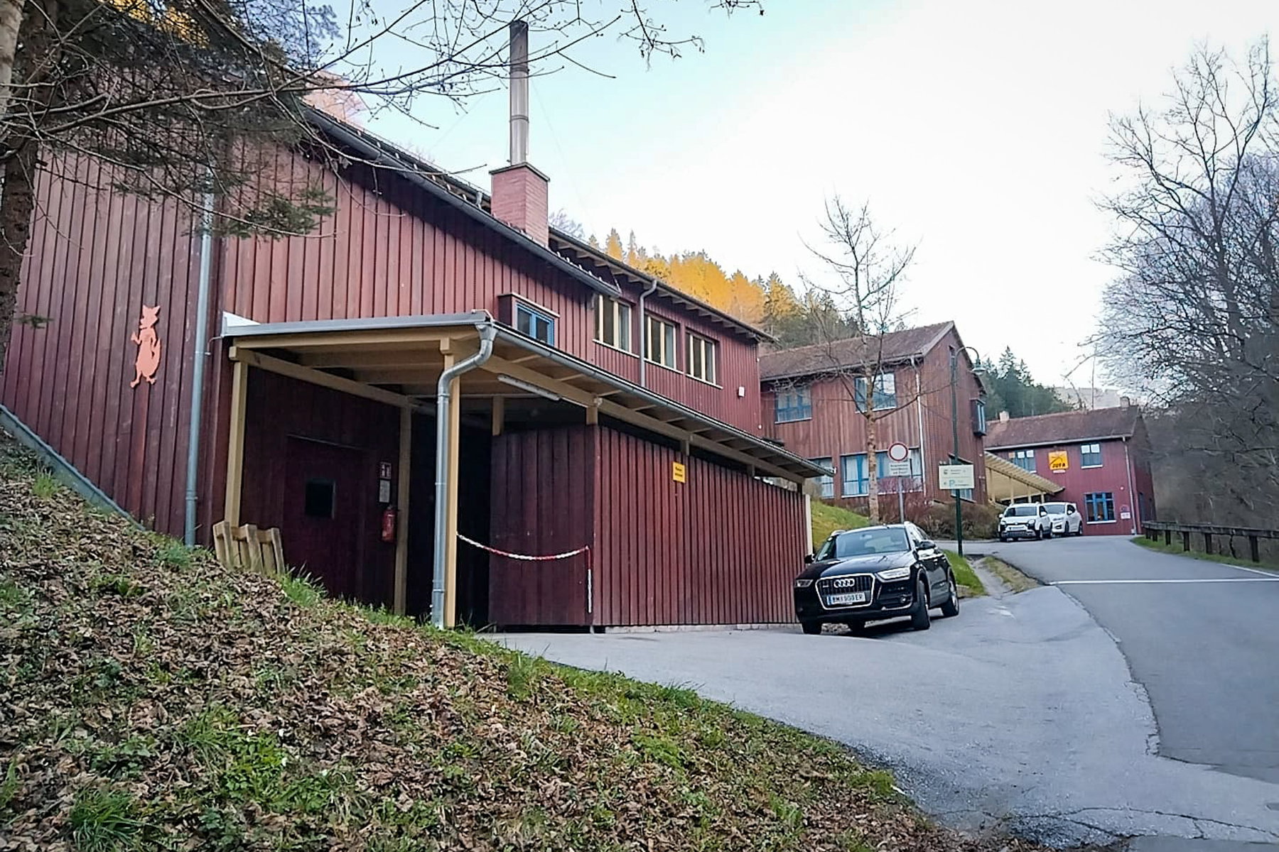 Unten im Weitental angekommen, statte ich der Sauna im JUFA noch einen Abendbesuch ab. Foto: Tobias Brugger